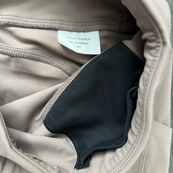 Vuori Stride 7/8 Leggings - Picture 7 of 10